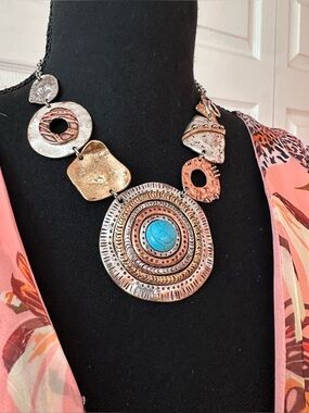 NECKLACE ~ Artistic Abstract Gold/Silver tones w/faux Turquoise Accent